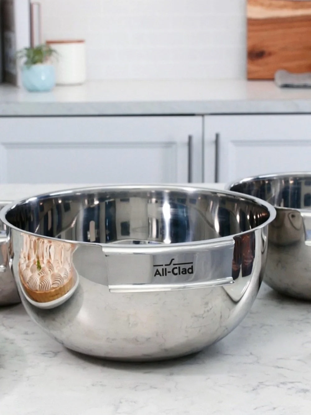 New! Crate&Barrel x All-Clad Polished Stainless Steel Mixing Bowl - 3QT